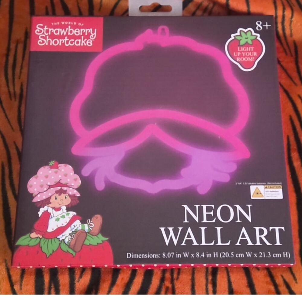 NEW Strawberry Shortcake LED Wall Art  8"x 8.4" Battery Operated